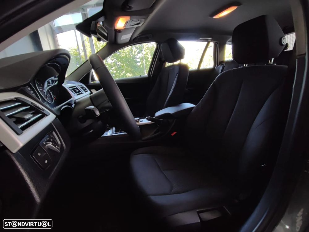 BMW 318 d DPF Touring Edition Sport - 28