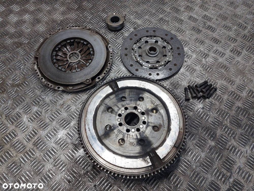 KOŁO DWUMASOWE TARCZA DOCISK ŁOŻYSKO AVENSIS T25 2.0 D4D 13450-0R010 - 7