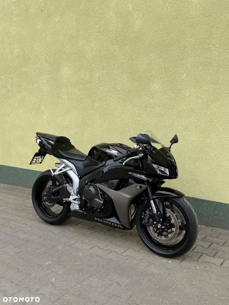 Honda CBR - 1