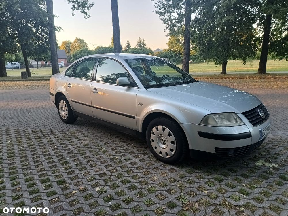 Volkswagen Passat 1.9 TDI Comfortline - 3