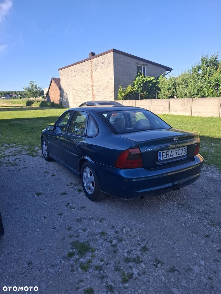 Opel Vectra - 2