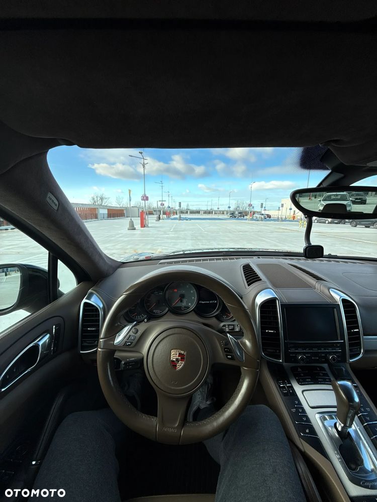 Porsche Cayenne GTS - 29