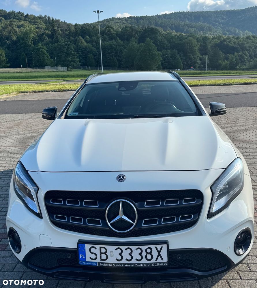 Mercedes-Benz Gla 2017 photo 2