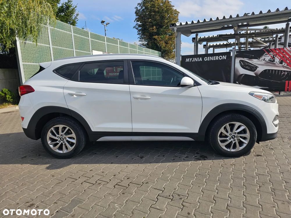 Hyundai Tucson - 12