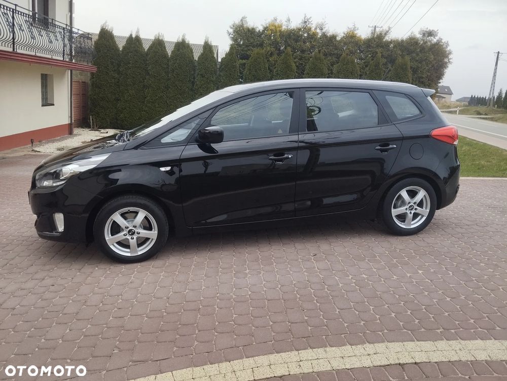 Kia Carens 1.6 GDI XL 7os EU6 - 23