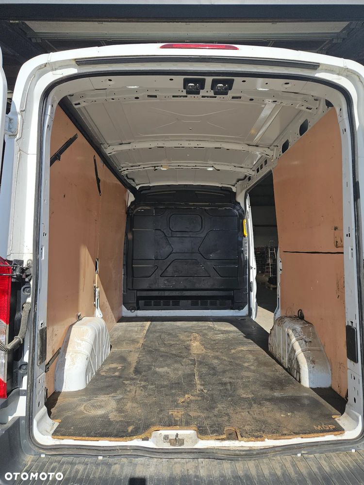 Ford Transit - 9