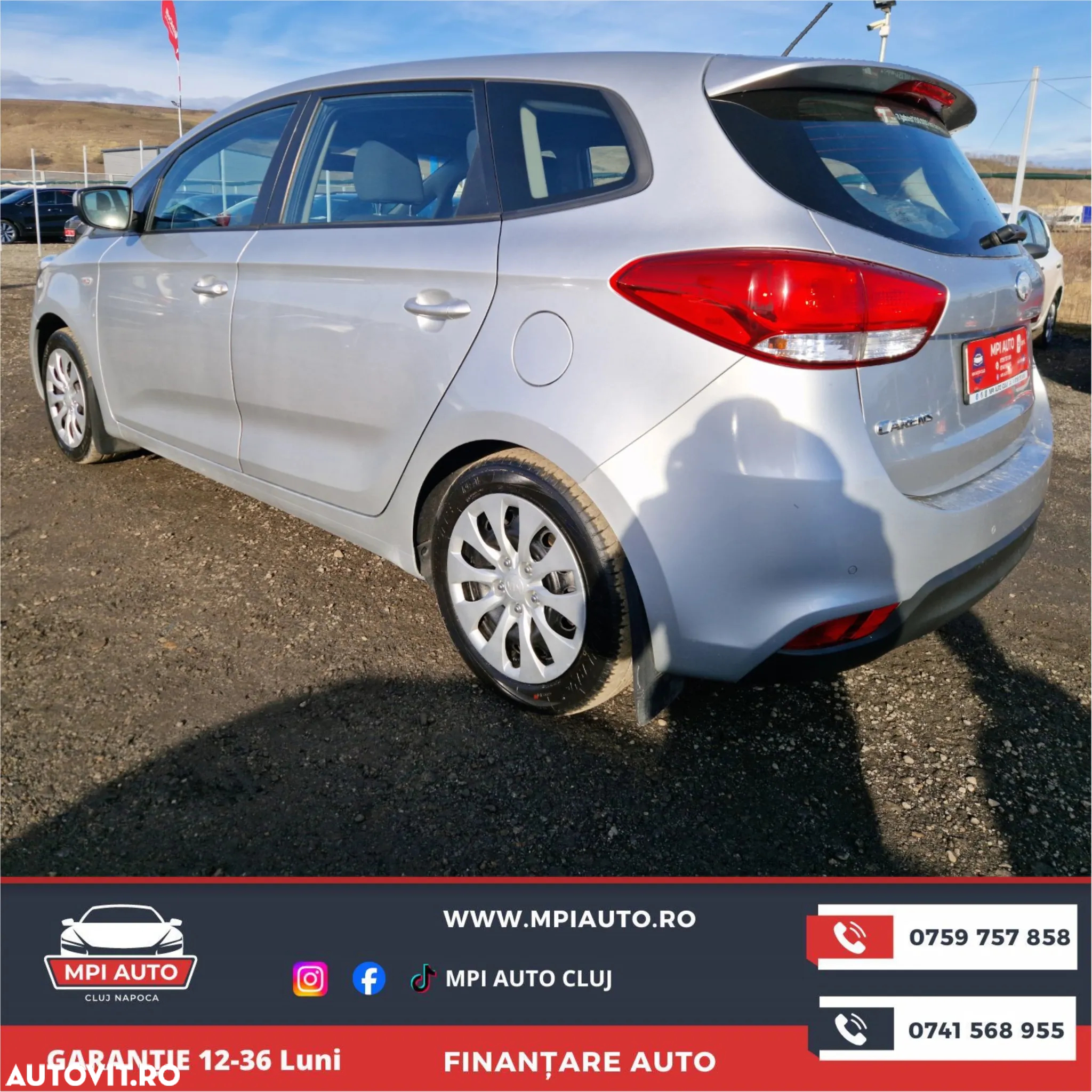 Kia Carens 1.7 CRDi 115 Dream-Team Edition - 2