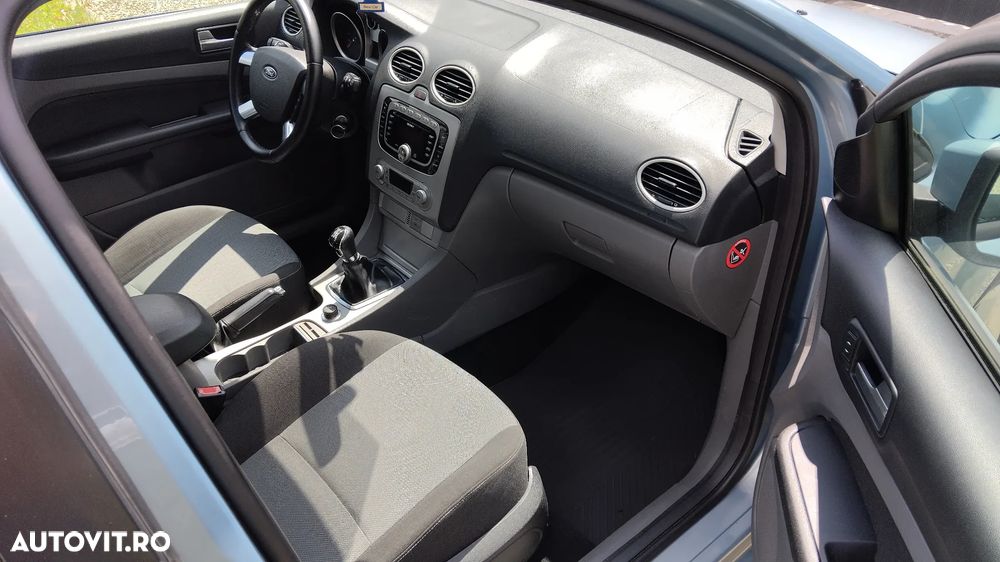 Ford Focus 1.8 TDCi Futura - 9