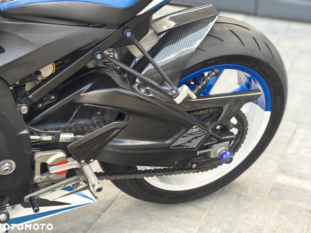 BMW S - 11