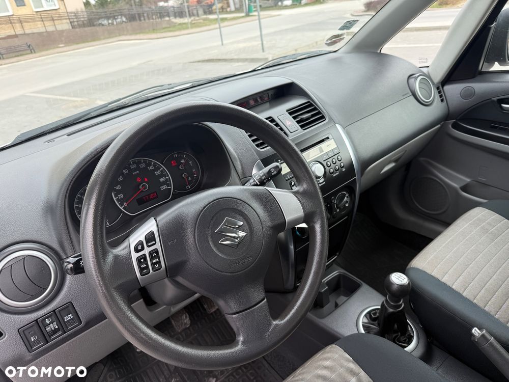Suzuki SX4 1.6 VVT 4x4 Club - 8