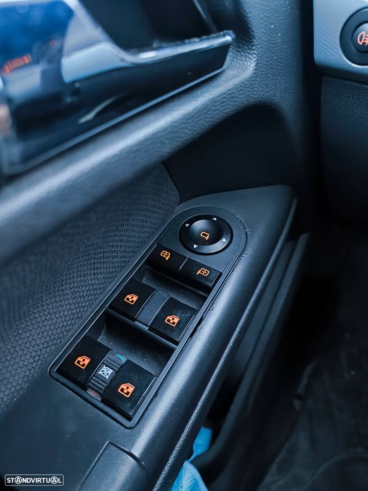 Opel Astra 1.3 CDTI Cosmo - 6