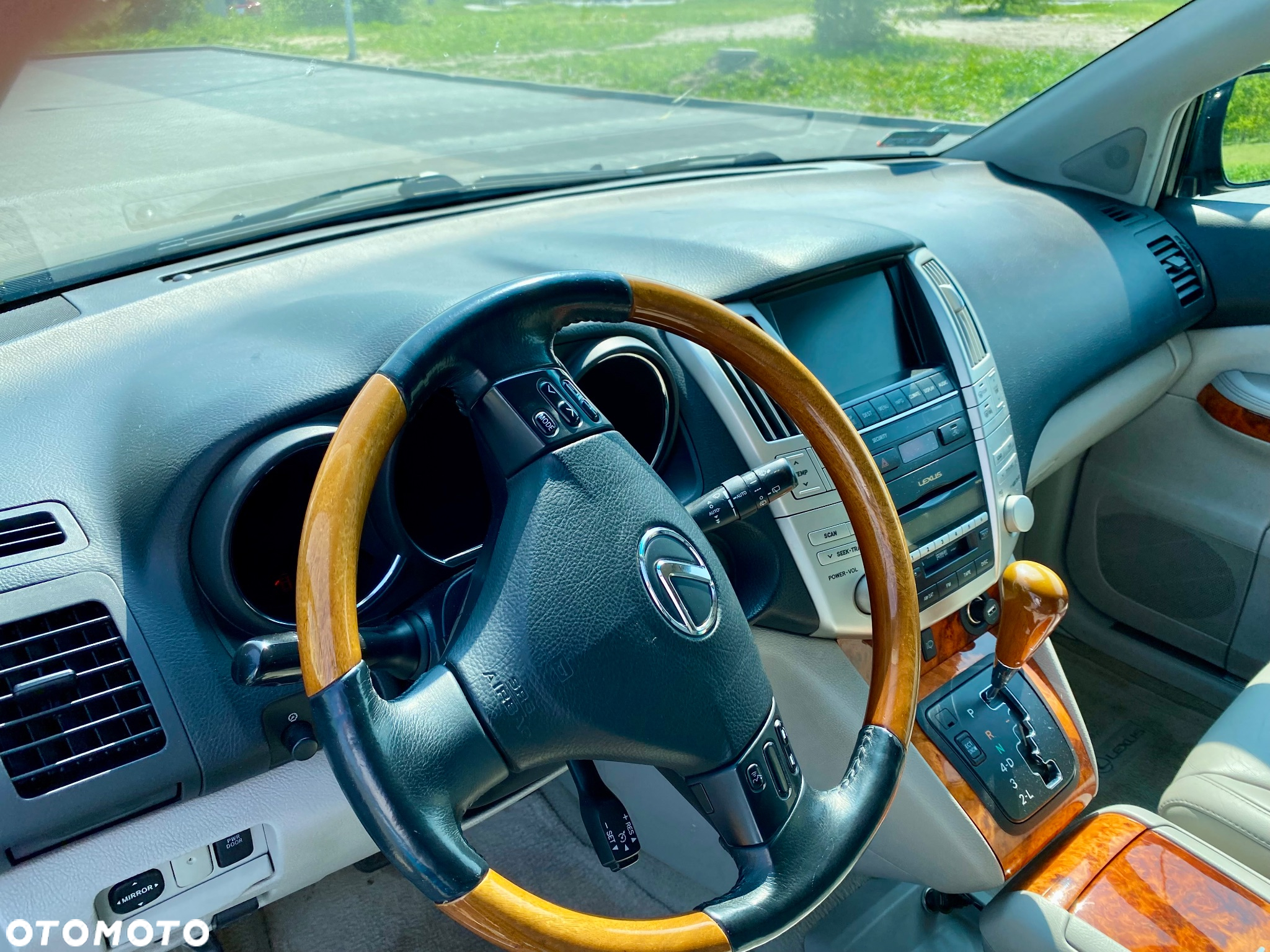 Lexus RX 350 Prestige - 14