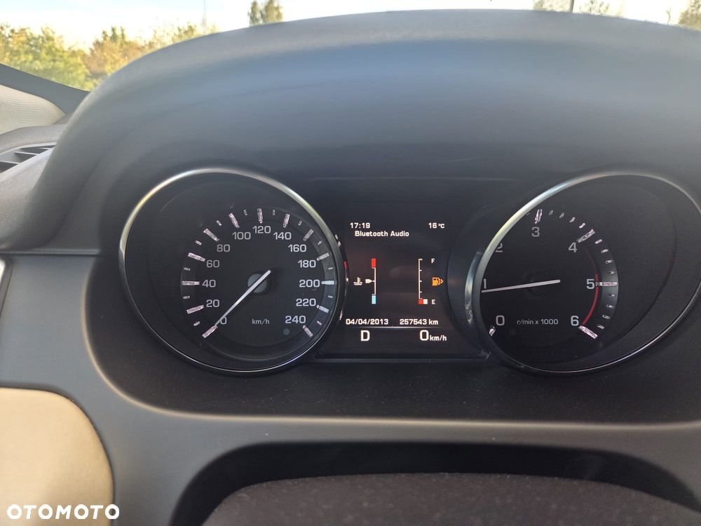 Land Rover Discovery Sport 2.0 TD4 SE - 26