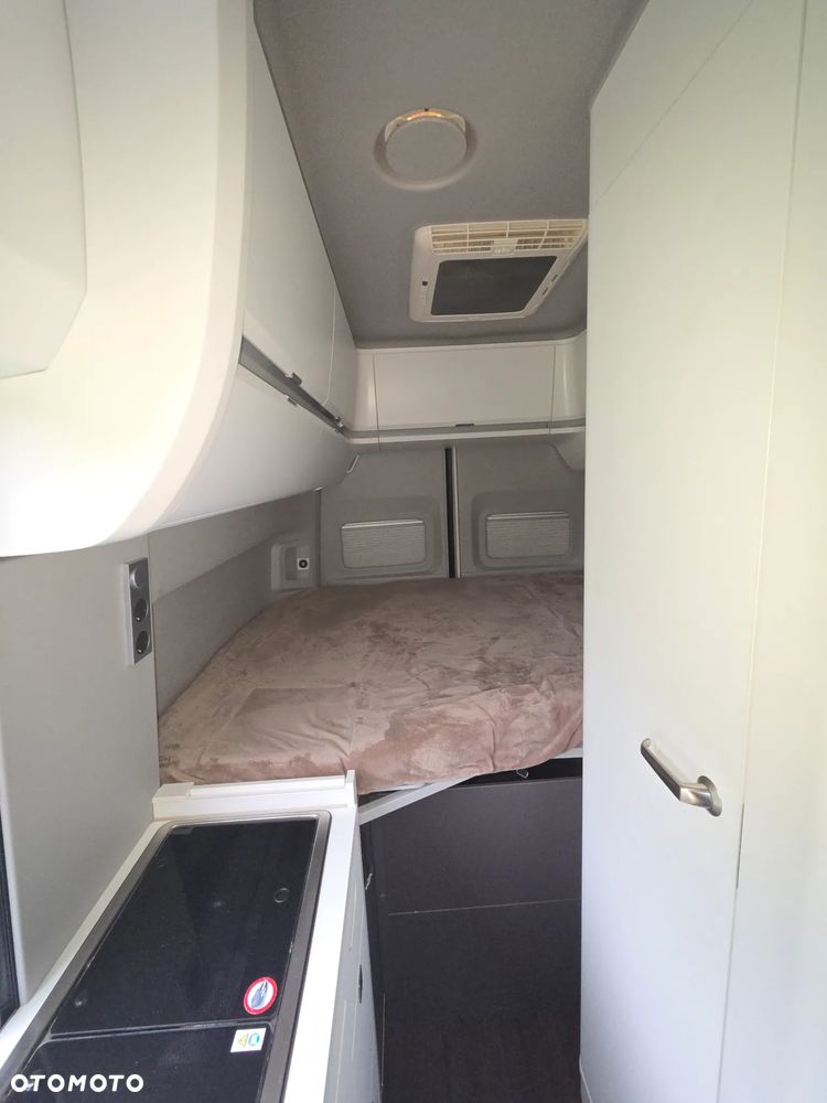 Volkswagen Crafter Grand California - 13