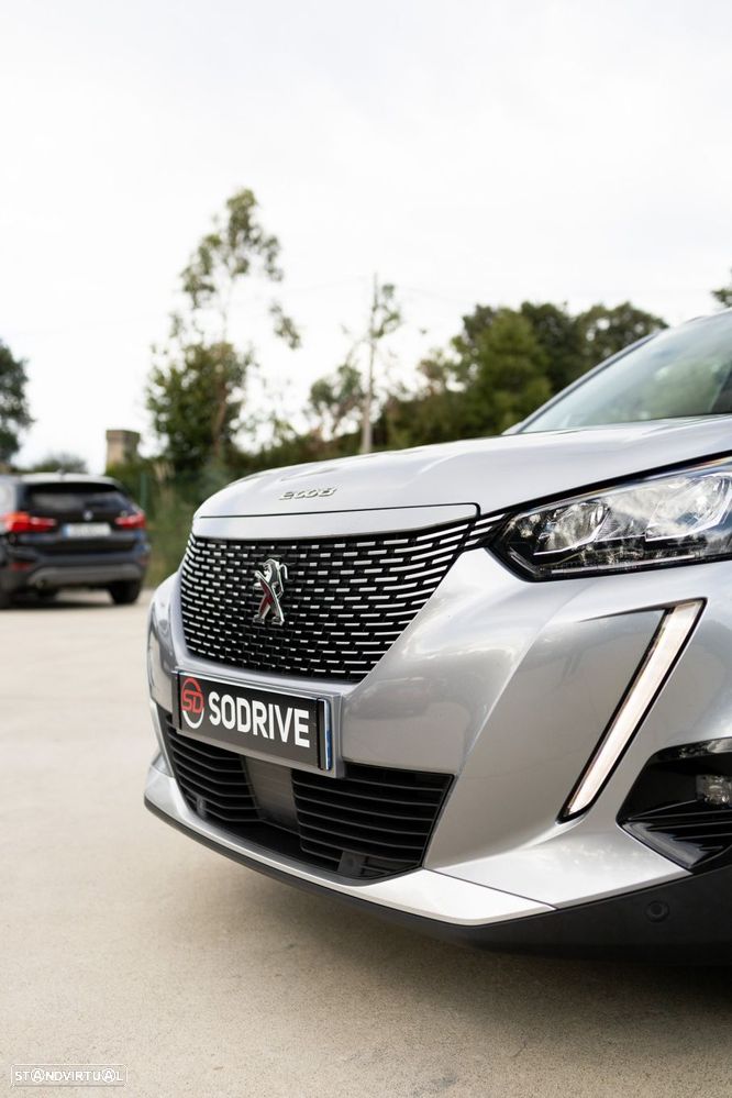 Peugeot e-2008 Allure - 15