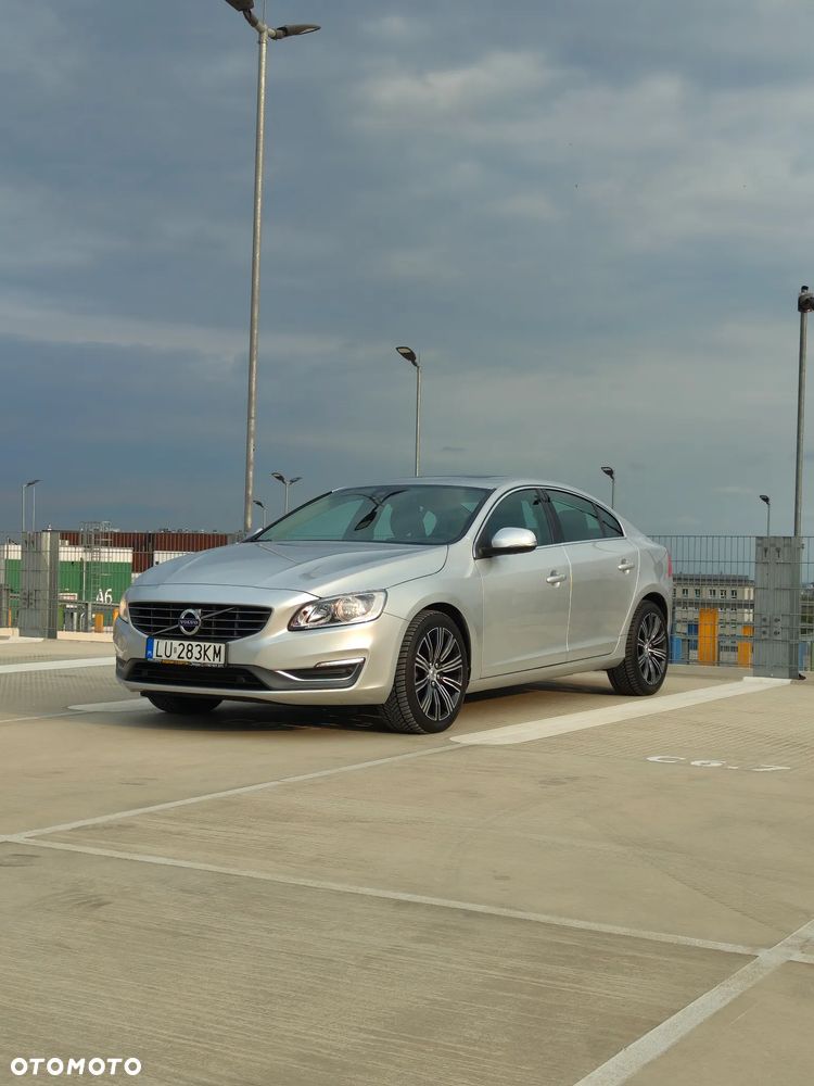 Volvo S60 - 2