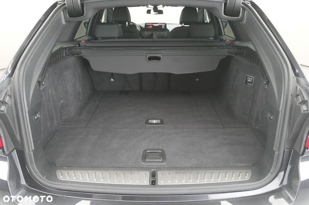 BMW Seria 5 - 16