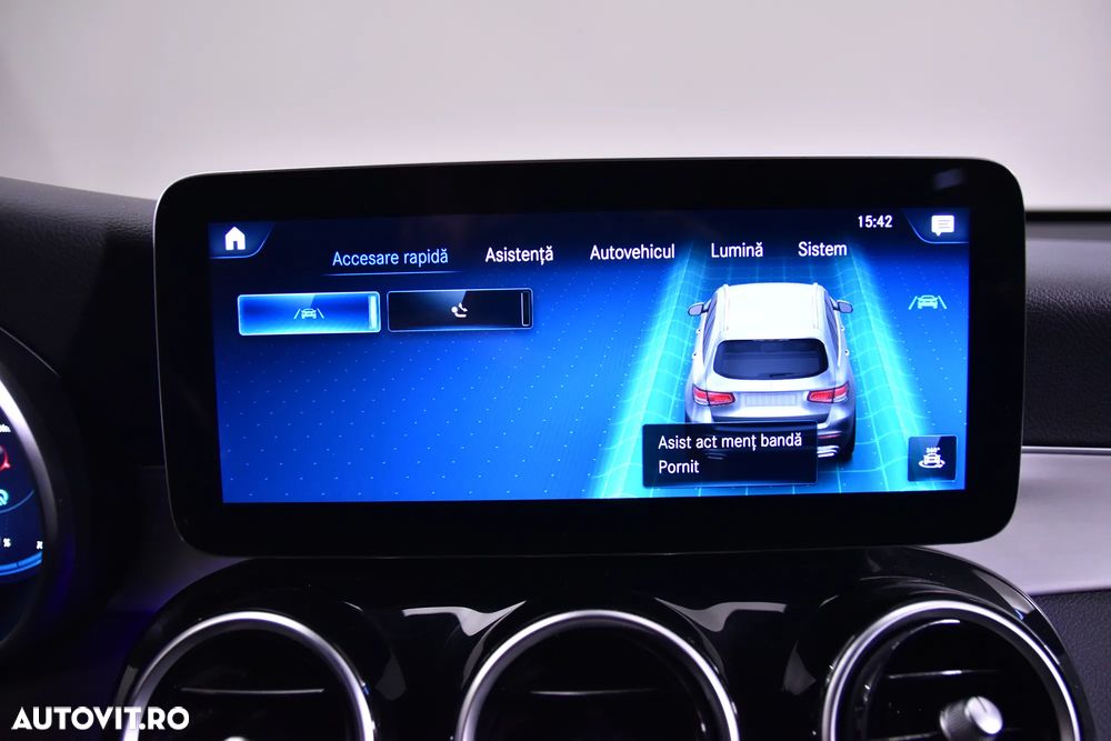 Mercedes-Benz GLC 300 e 4MATIC - 18