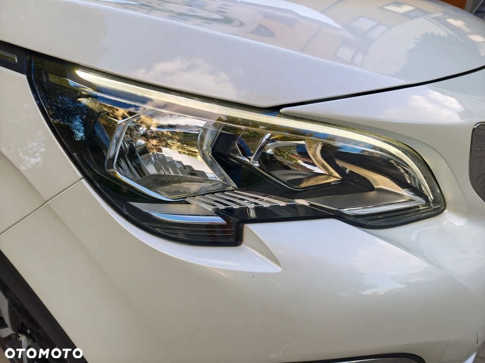 Peugeot 3008 PureTech 130 Stop & Start GPF Allure - 19
