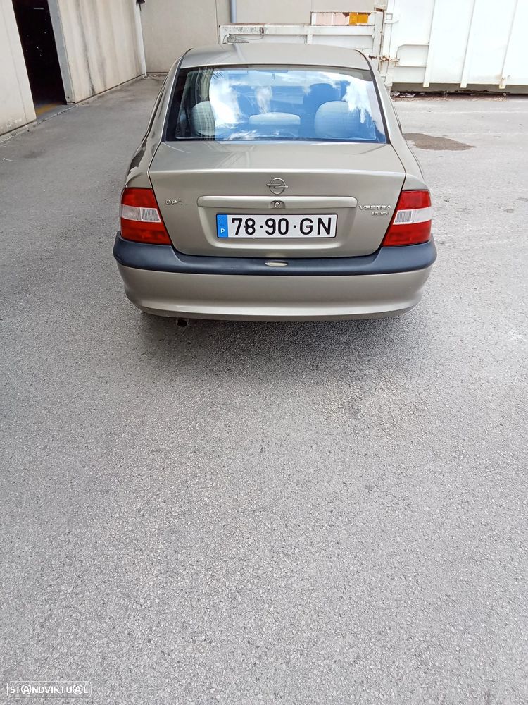 Opel Vectra 1.6i GL - 5