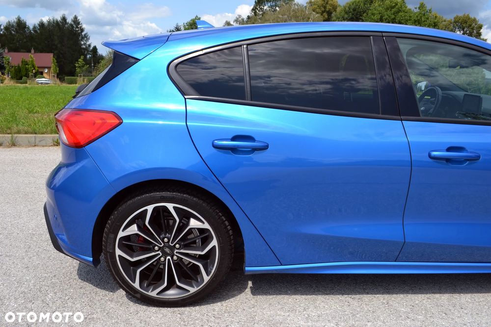 Ford Focus - 8