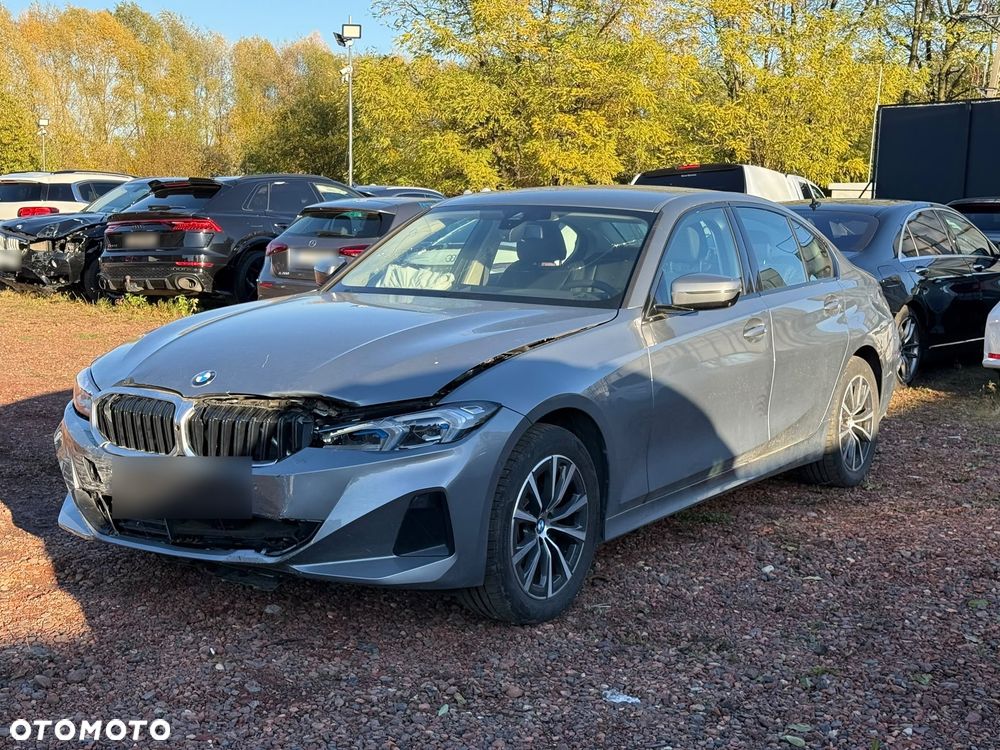 BMW Seria 3 318i - 10