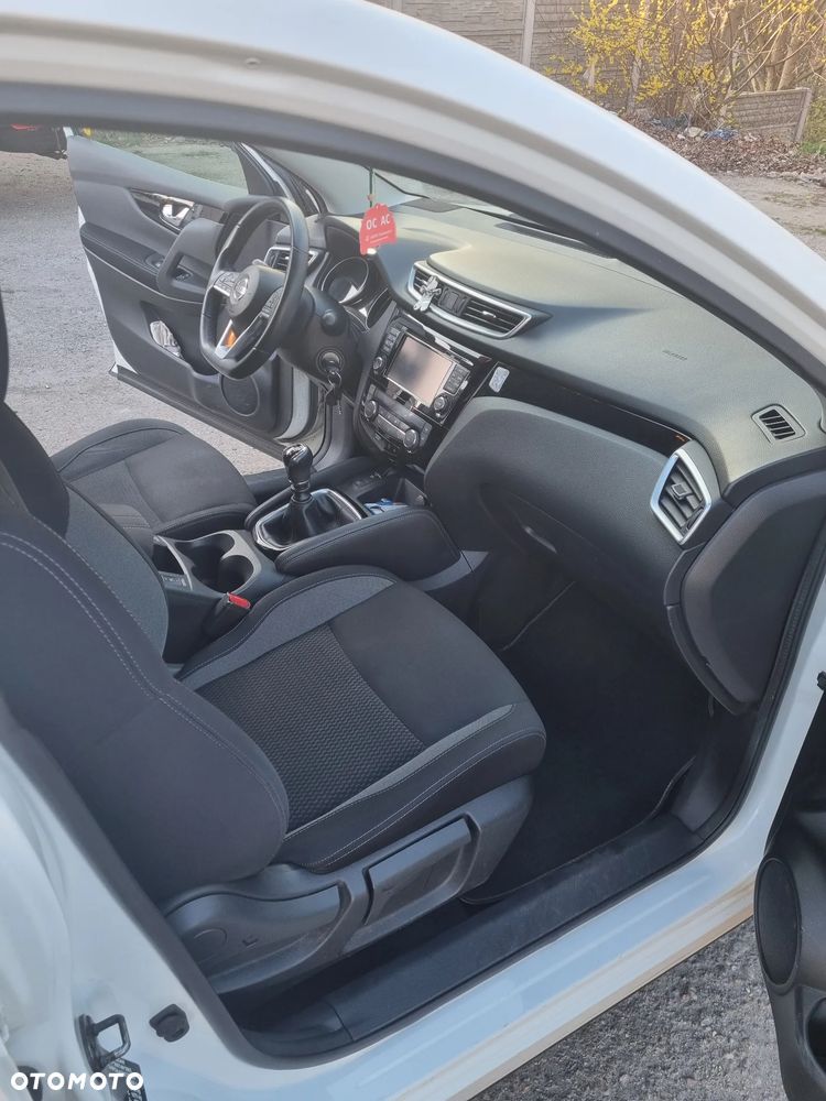 Nissan Qashqai 1.6 DCi N-Connecta - 9