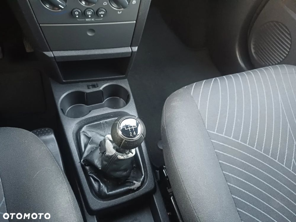 Opel Meriva 1.4 - 17