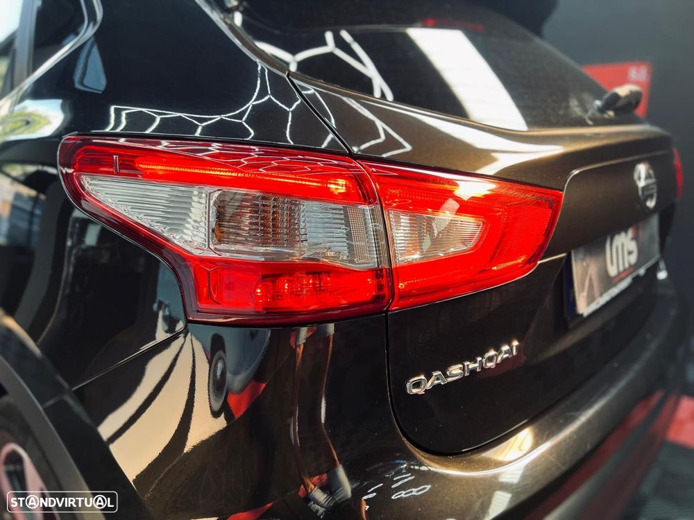 Nissan Qashqai 1.5 dCi N-Connecta 18 - 13