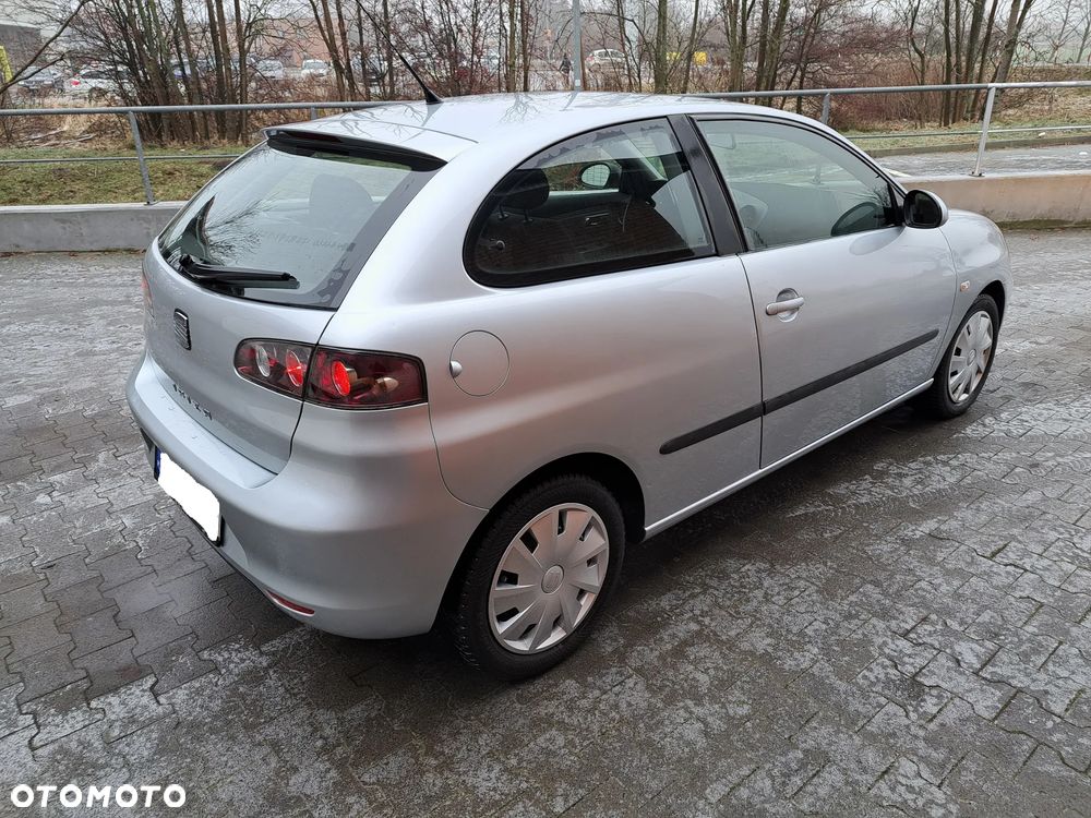 Seat Ibiza SC 1.4 16V Sport - 5