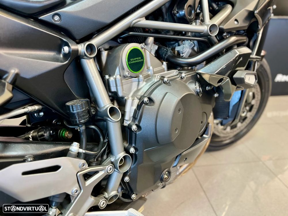 Kawasaki Ninja H2 - 4