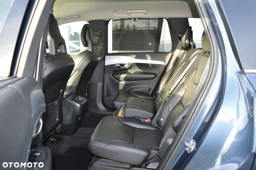 Volvo XC 90 D5 AWD Momentum - 31