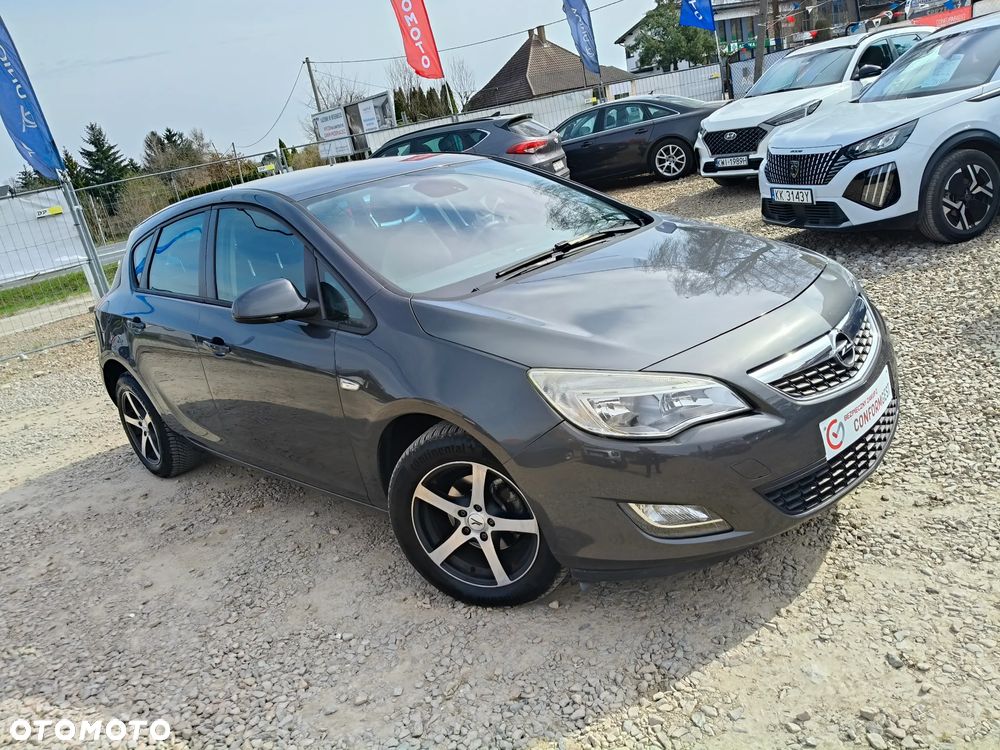 Opel Astra 1.4 Turbo Selection - 3