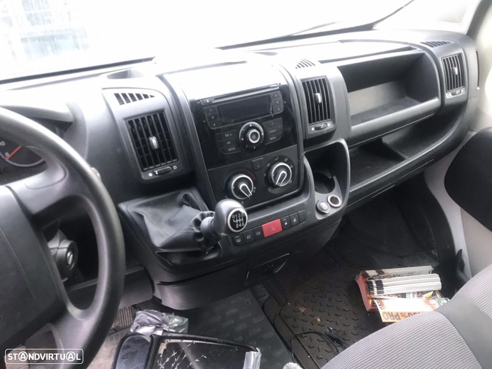 Peugeot Boxer Caixa 2.2 HDi 120 2011 - Para Peças - 8