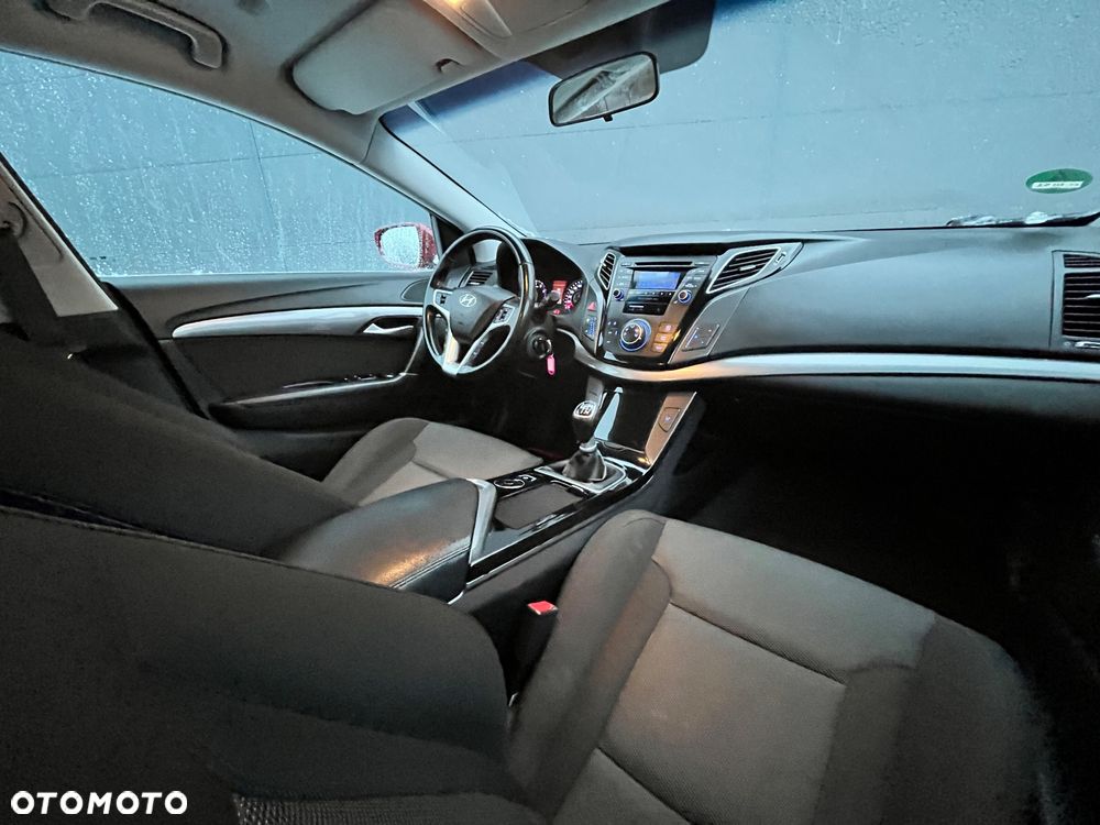 Hyundai i40 1.6 GDI BlueDrive Comfort - 14