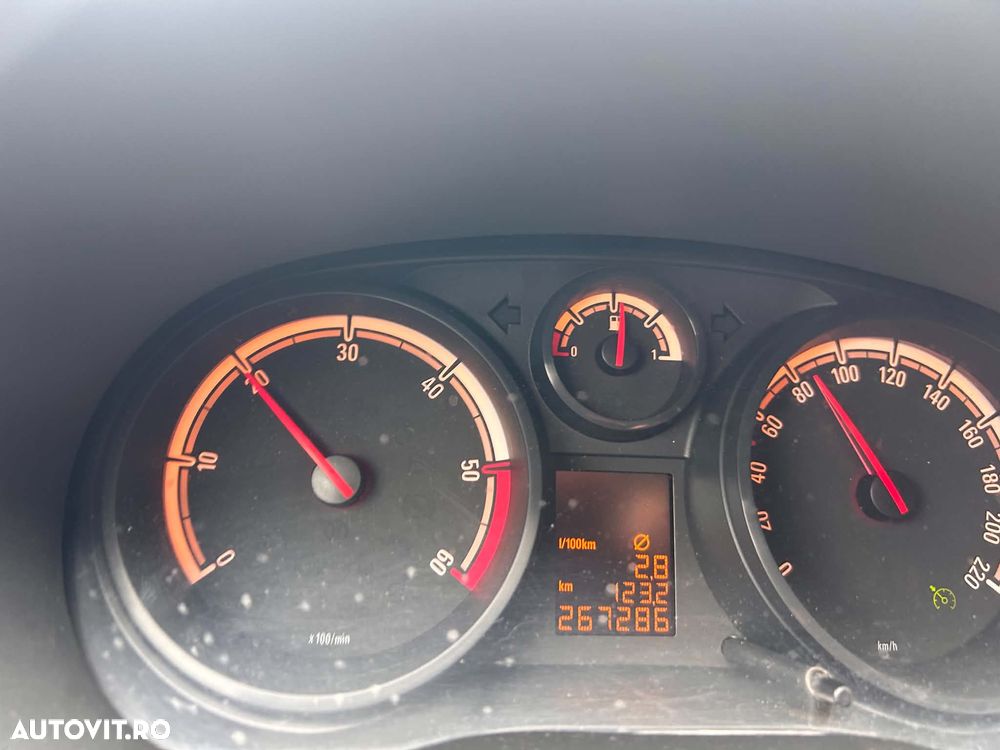 Opel Corsa 1.3 CDTI Enjoy - 2