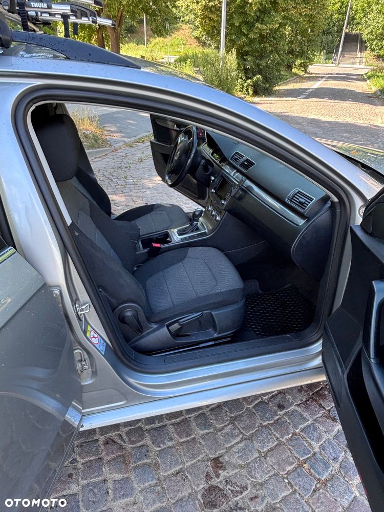 Volkswagen Passat 2.0 TDI Edition 40 DSG - 7