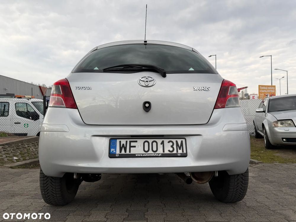 Toyota Yaris 1.33 Active - 24