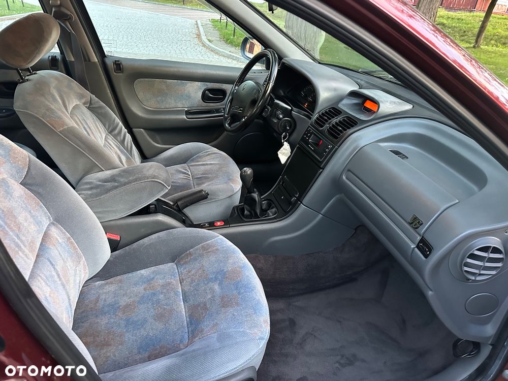 Renault Laguna 3.0 - 16