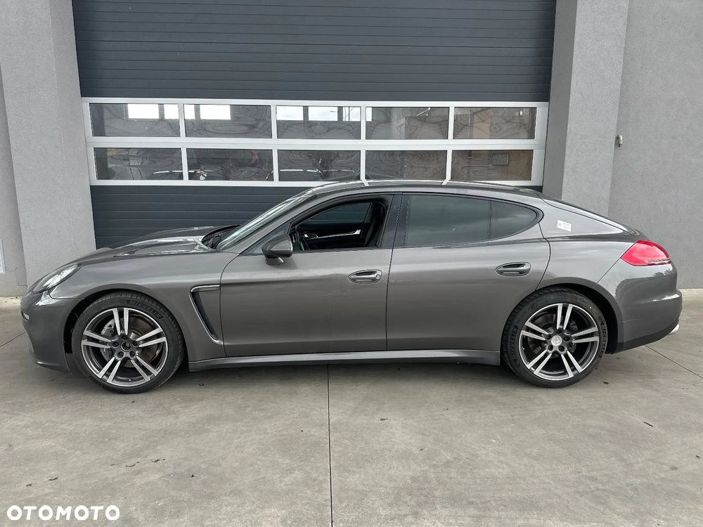 Porsche Panamera - 5
