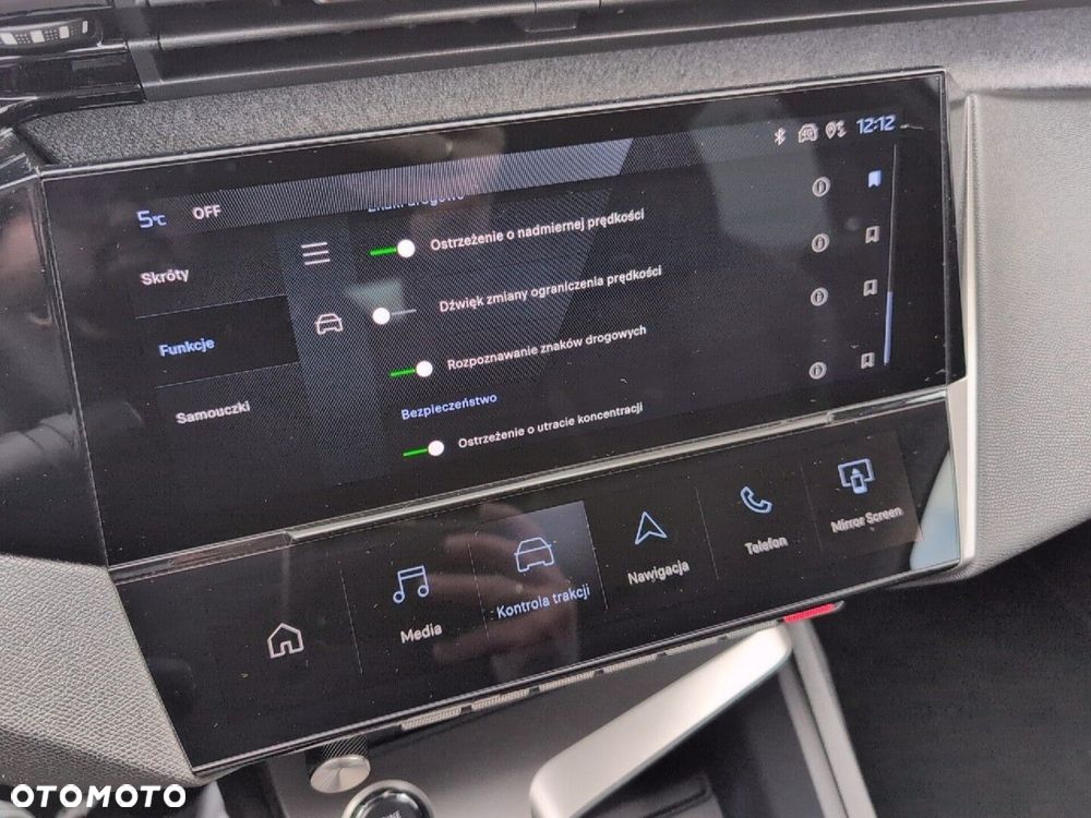 Peugeot 408 1.6 Plug-In Hybrid 225 Allure EAT8 - 26