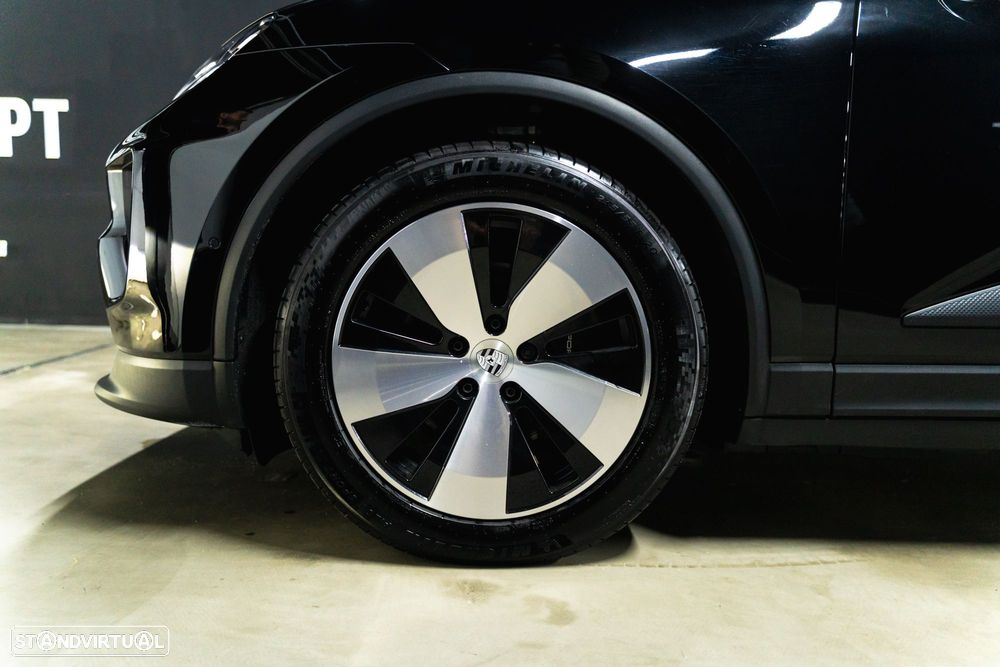 Porsche Macan Electric 4 - 25