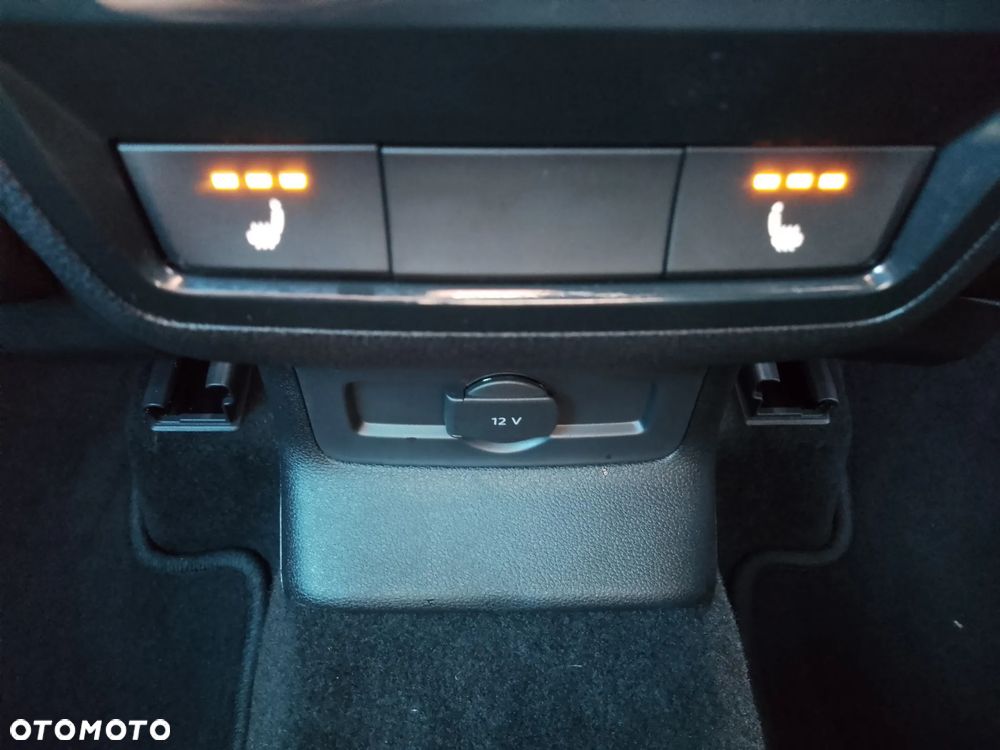 Skoda Karoq 1.5 TSI ACT Sportline DSG - 25