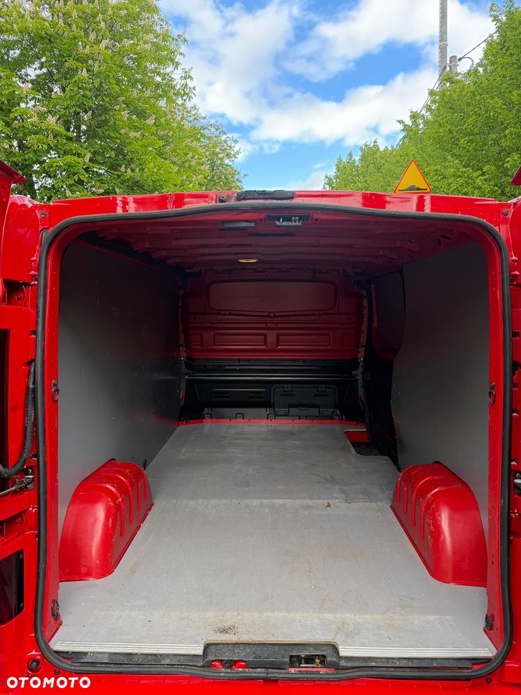 Opel Vivaro - 8