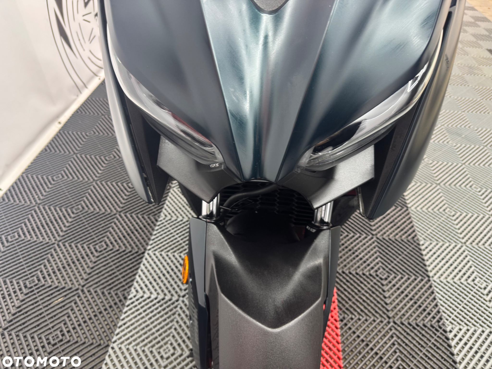 Yamaha X-max - 10