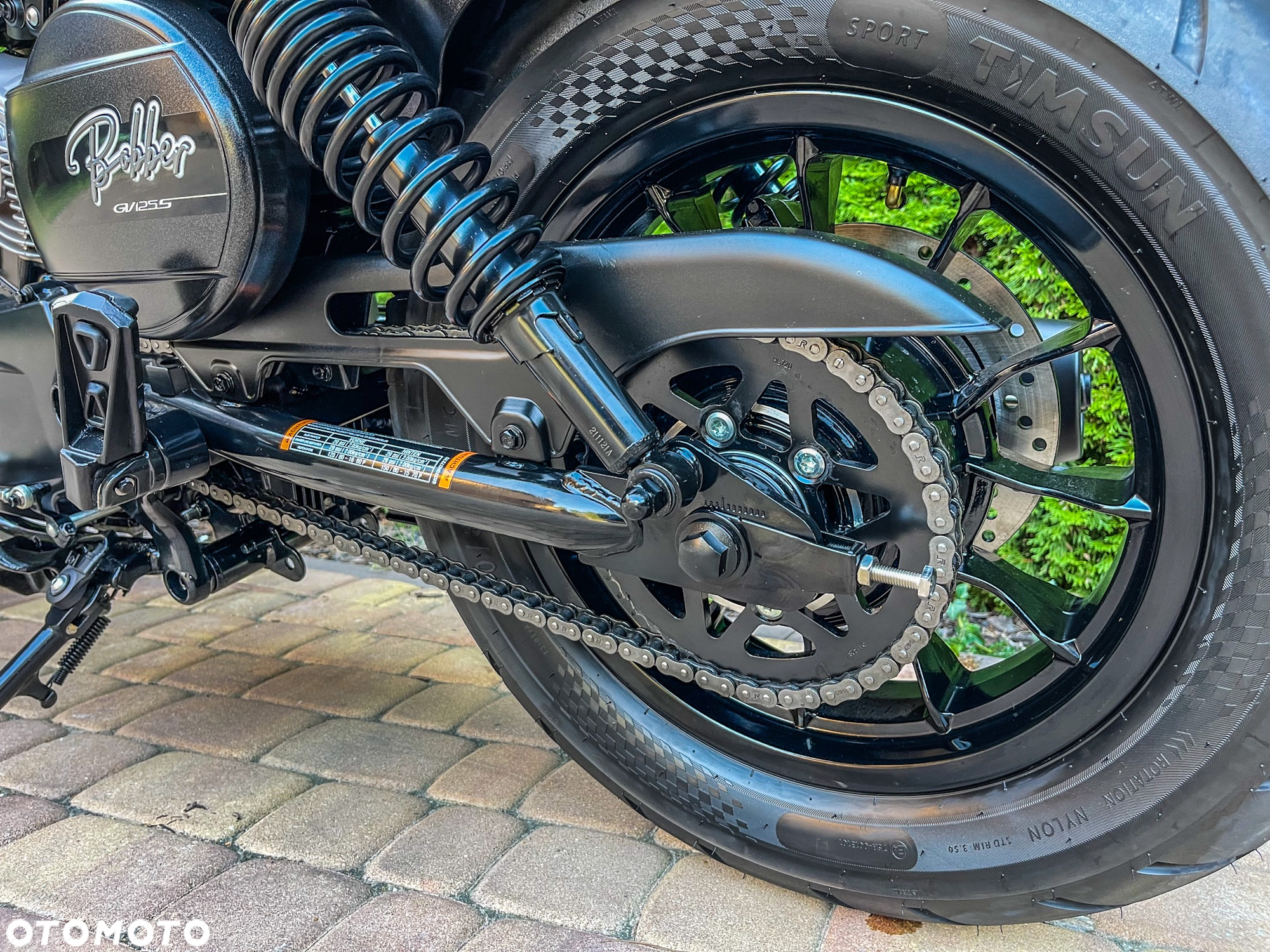 Hyosung GV - 8