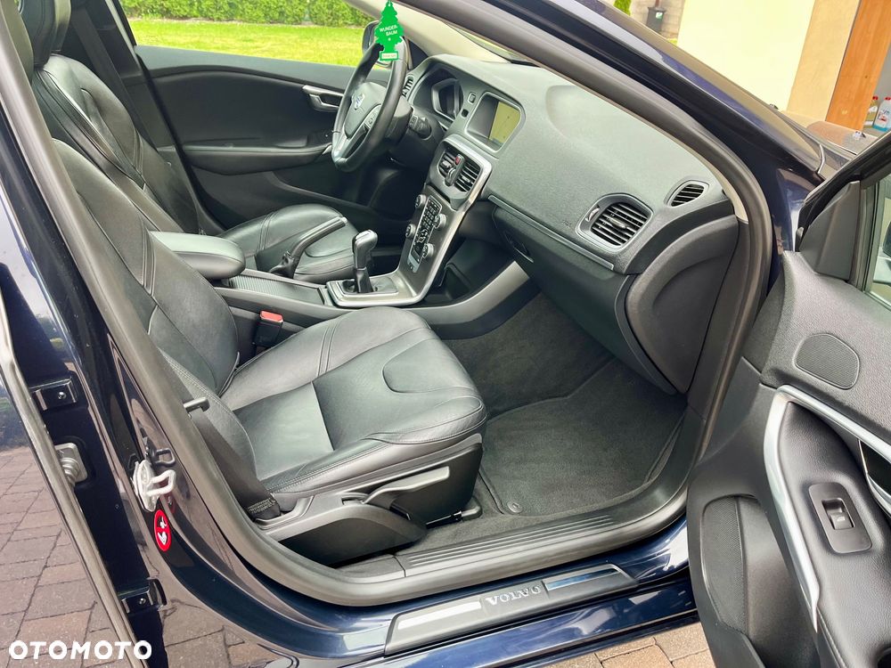 Volvo V40 D2 Momentum - 15