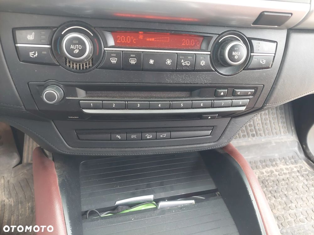 BMW X6 50i xDrive - 15