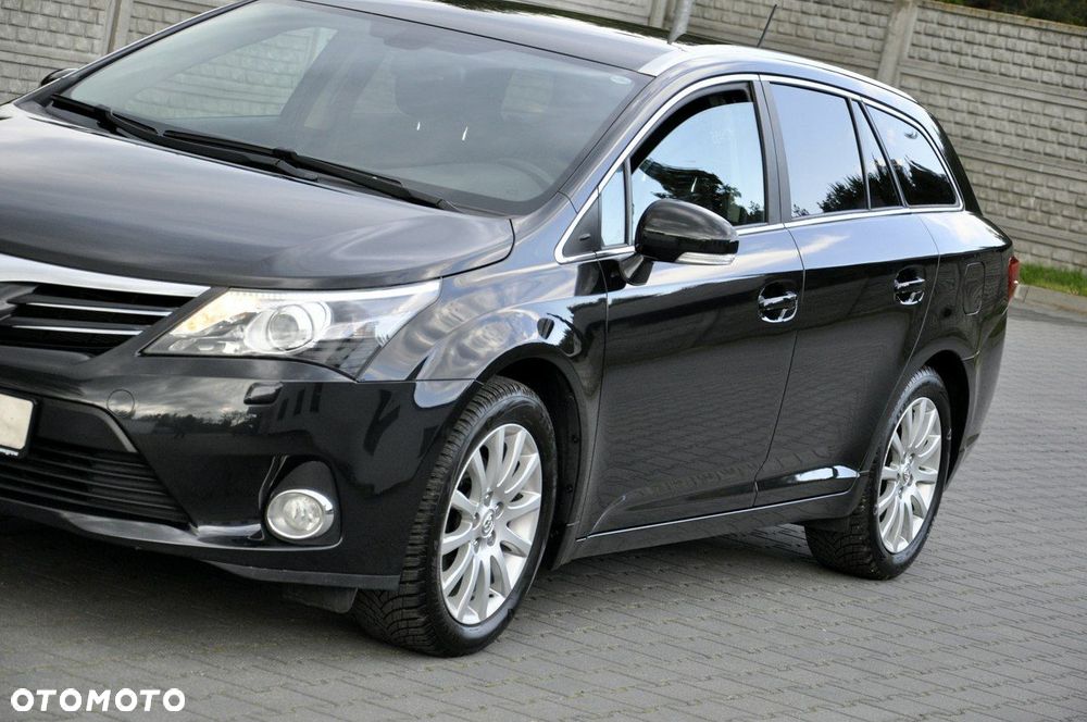 Toyota Avensis 1.8 Executive - 23