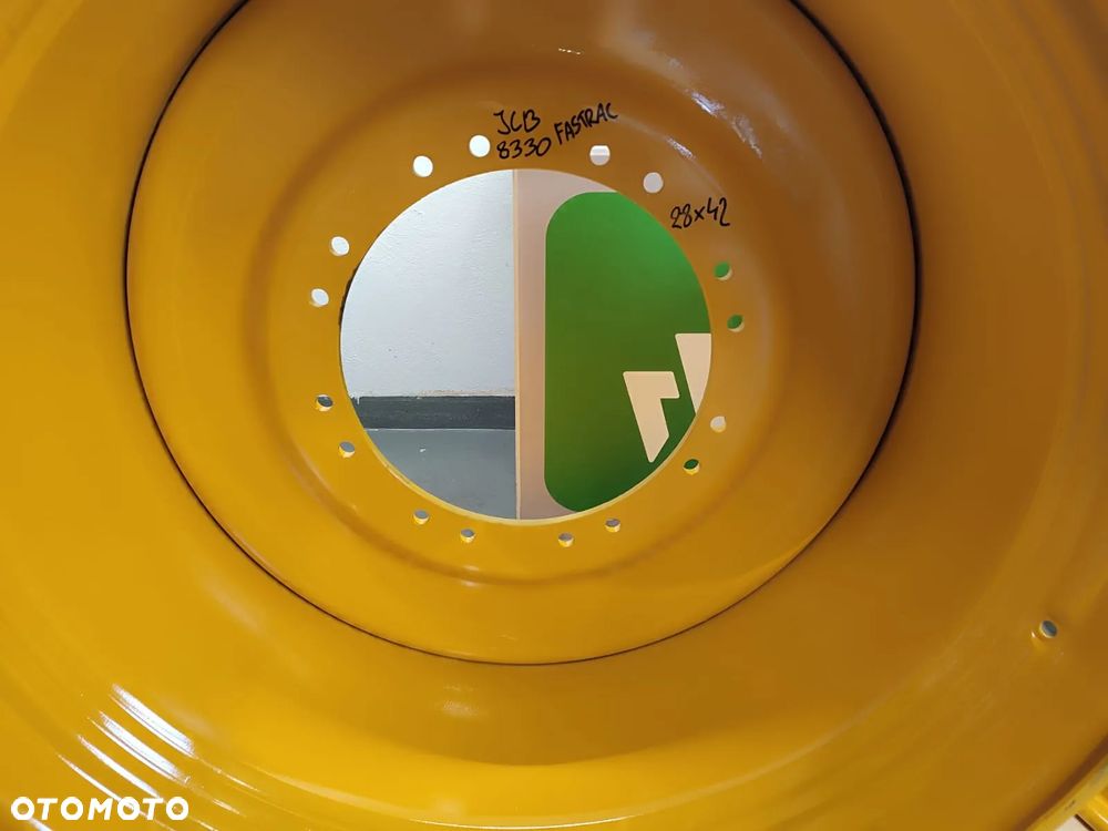 Felga JCB Fastrac 8330 28x42 - 7
